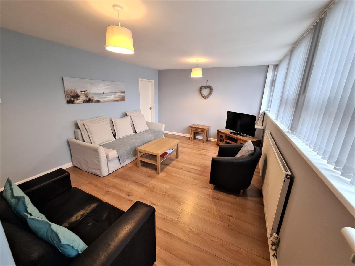 3 Bedroom Apartment Coventry - Hosted By Coventry Accommodation Exterior foto